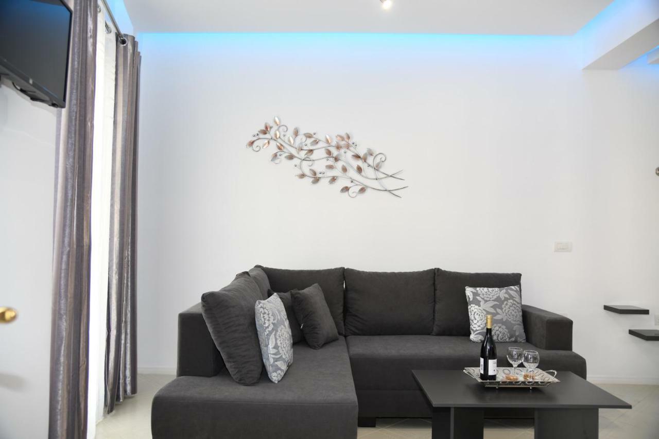 City Heart Luxury Studios Rhodes City ภายนอก รูปภาพ
